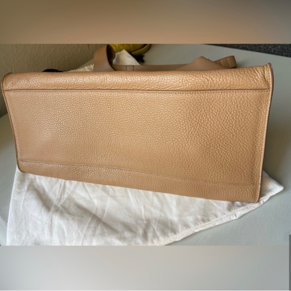 NWT Cuyana Oversized Double Loop Bag in Cappucino - Picture 6 of 17